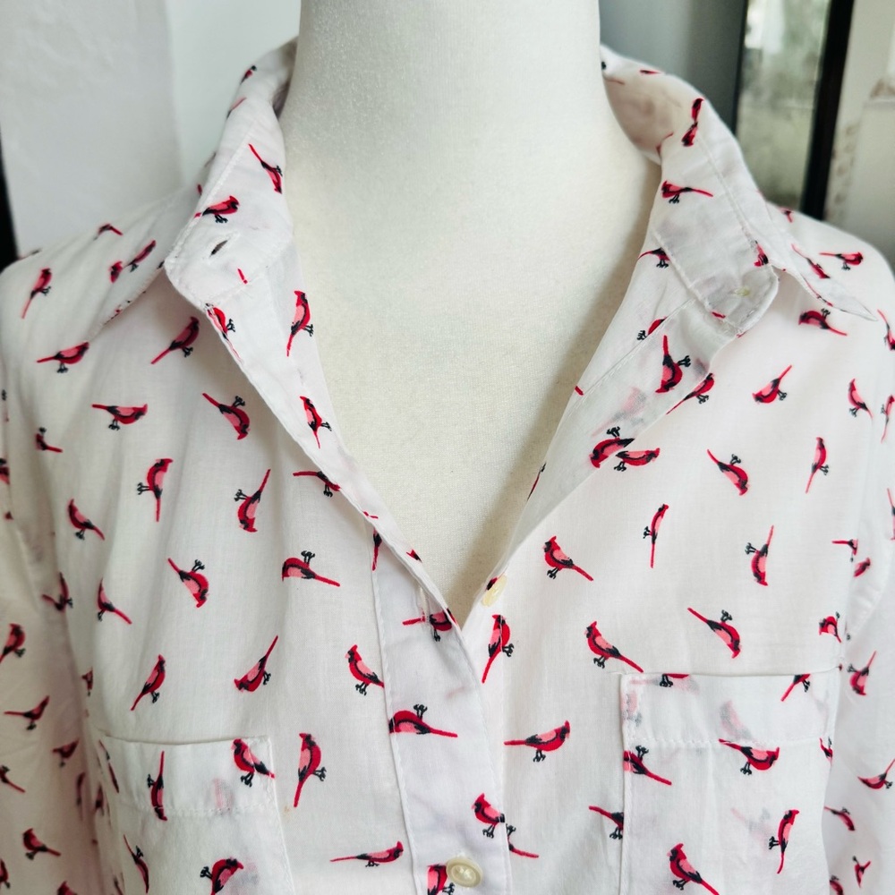 Gap White and Red Cardinal Bird Print Button Down Blouse - Picture 2 of 6